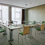 Intercityhotel Amsterdam Schiphol Airport 4*