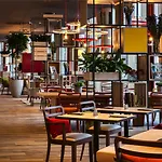 Intercityhotel Amsterdam Schiphol Airport 4*