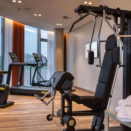 Intercityhotel Amsterdam Schiphol Airport 4* Хоофддорп
