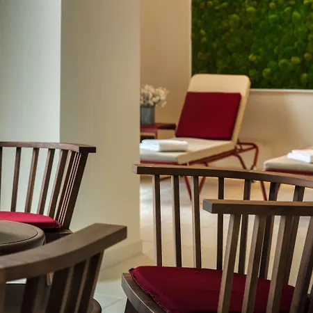 Отель Intercityhotel Amsterdam Schiphol Airport