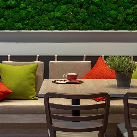 Intercityhotel Amsterdam Schiphol Airport Отель Хоофддорп