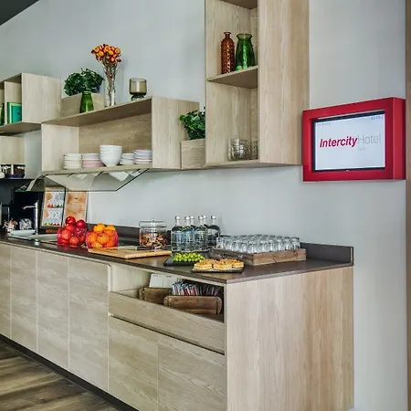 Intercityhotel Amsterdam Schiphol Airport 4* Хоофддорп