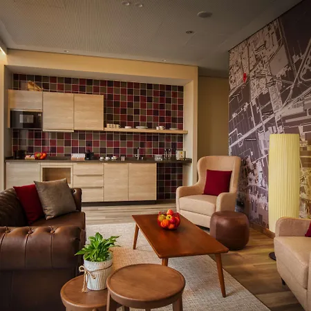 Intercityhotel Amsterdam Schiphol Airport 4* Хоофддорп