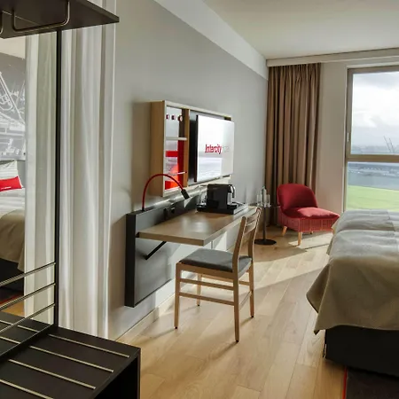 Отель Intercityhotel Amsterdam Schiphol Airport Хоофддорп