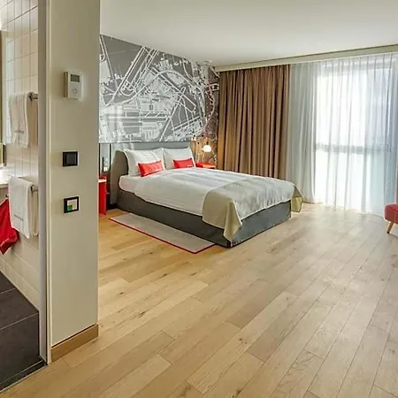 Intercityhotel Amsterdam Schiphol Airport 4*