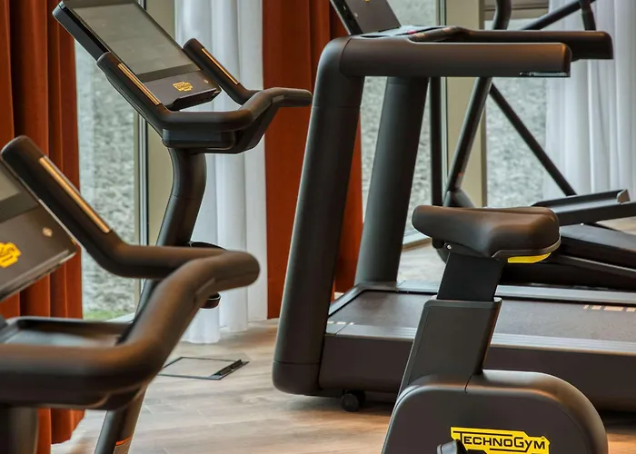 호텔 Intercityhotel Amsterdam Schiphol Airport 호프트도프