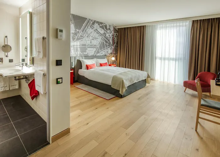 호텔 Intercityhotel Amsterdam Schiphol Airport 호프트도프