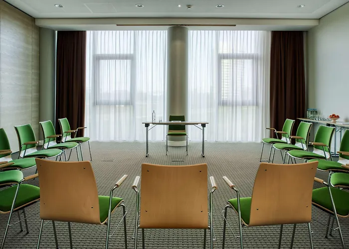 Intercityhotel Amsterdam Schiphol Airport 호프트도프