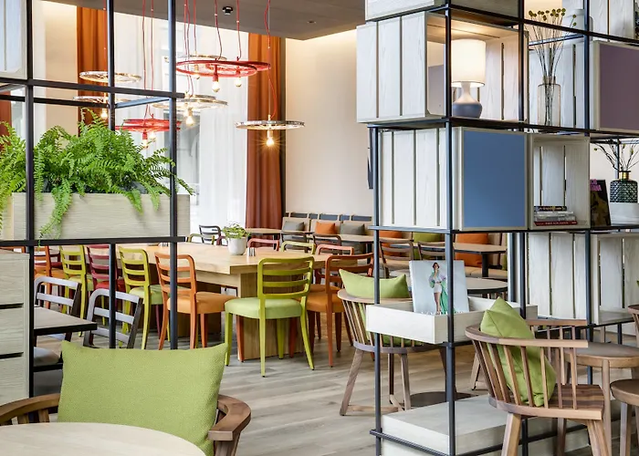 Intercityhotel Amsterdam Schiphol Airport 4* 호프트도프