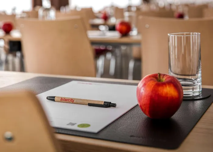 Intercityhotel Amsterdam Schiphol Airport 호텔 4*