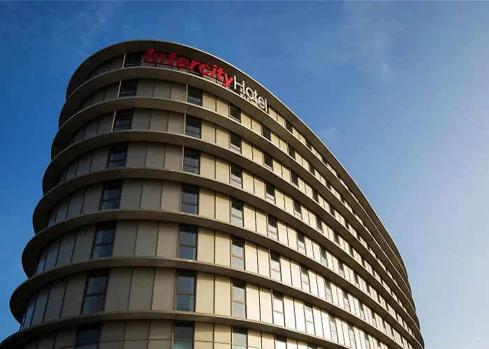 Intercityhotel Amsterdam Schiphol Airport 4*