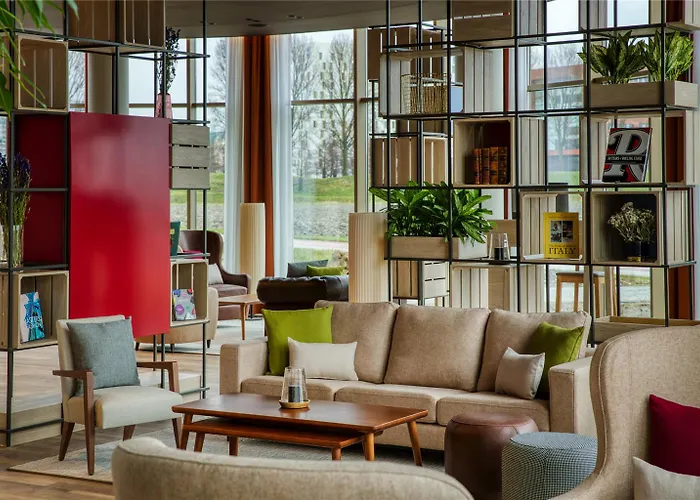 호텔 Intercityhotel Amsterdam Schiphol Airport 4*