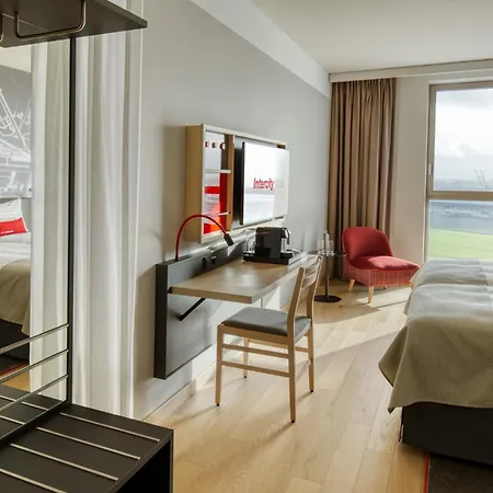 Intercityhotel Amsterdam Schiphol Airport 4* 호프트도프