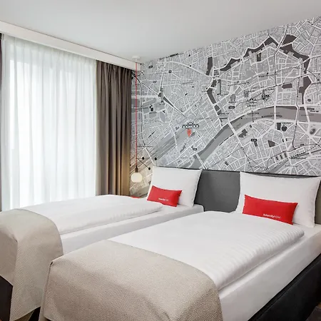 호텔 Intercityhotel Amsterdam Schiphol Airport