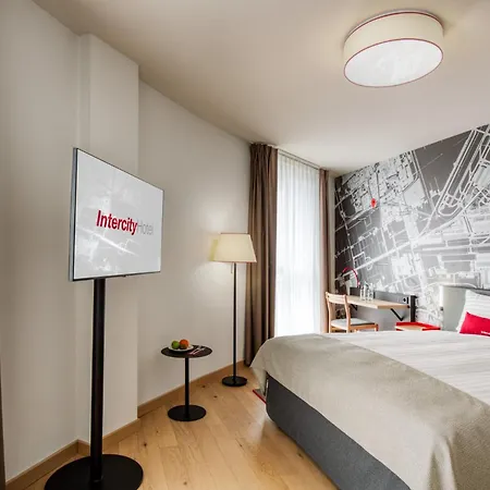 Intercityhotel Amsterdam Schiphol Airport 호프트도프