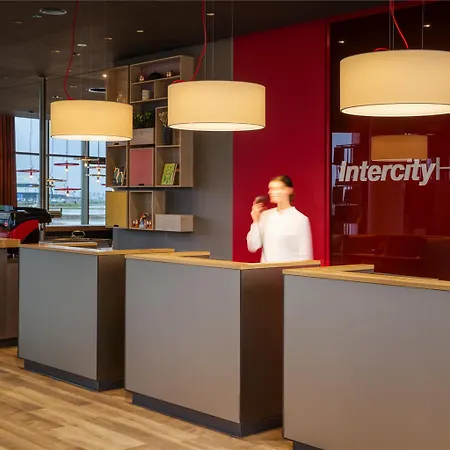 Intercityhotel Amsterdam Schiphol Airport 호프트도프